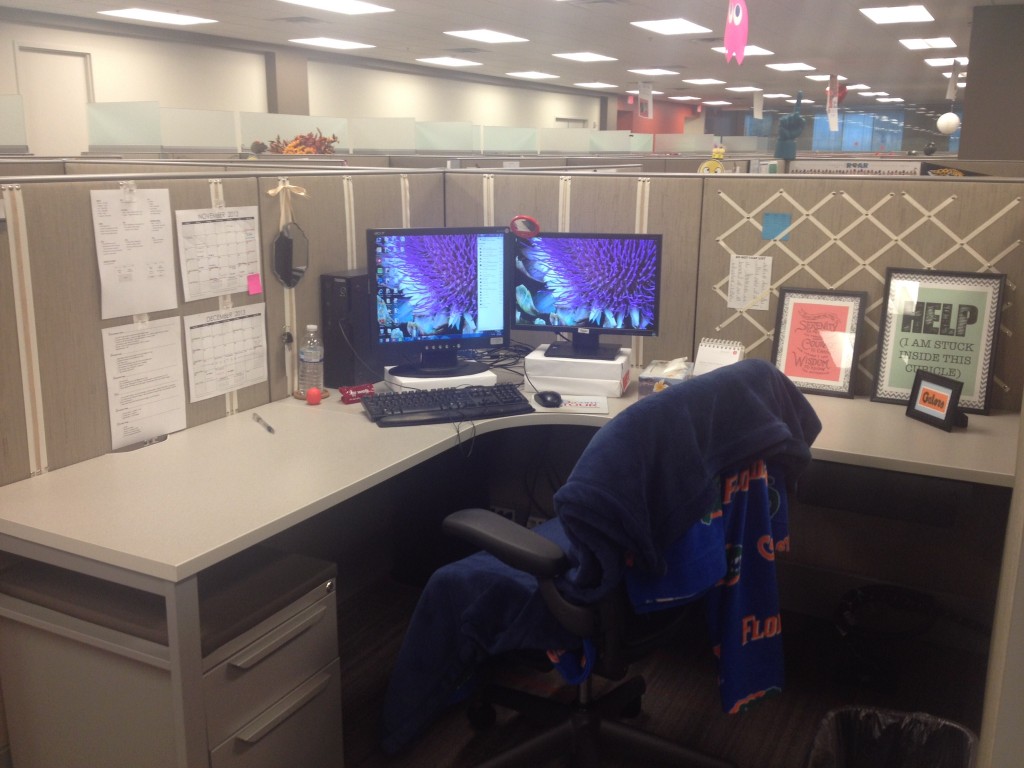 Decorating a Cubicle with Ribbon