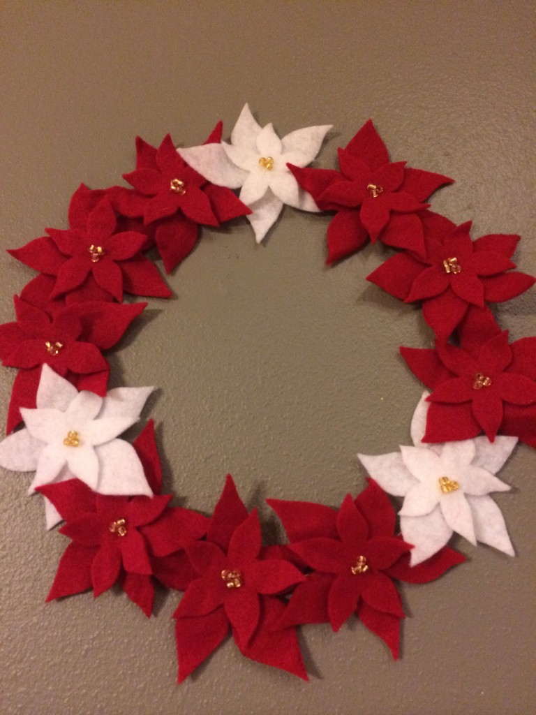 DIY Felt Poinsettia Wreath