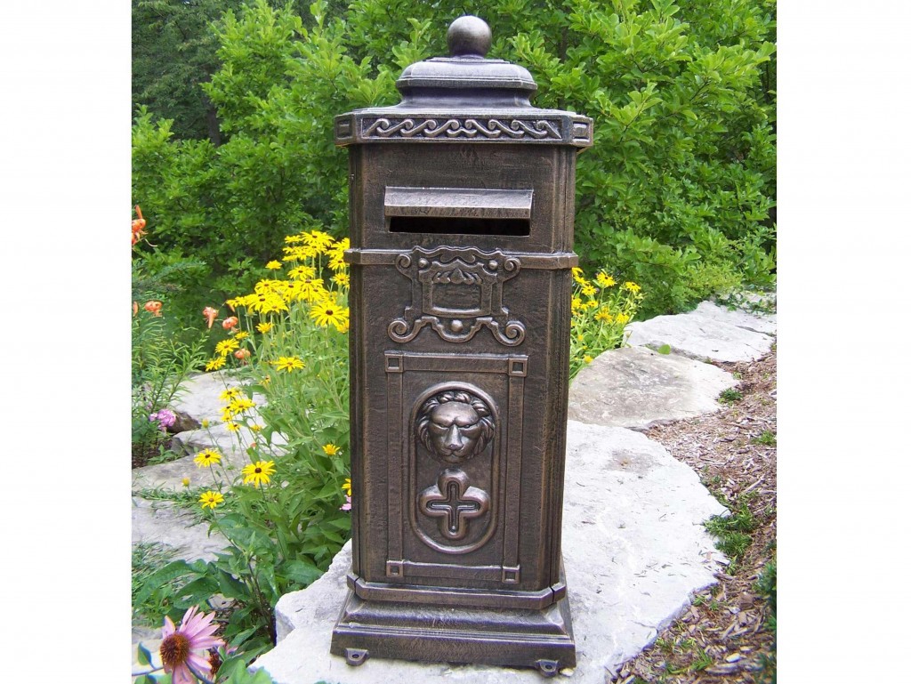 Cast Aluminum Kensington Mailbox