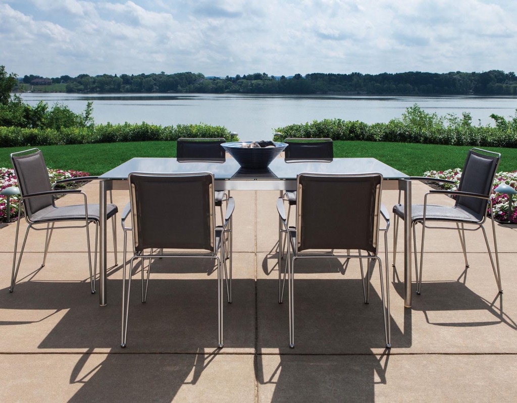 Poolside Dining Set