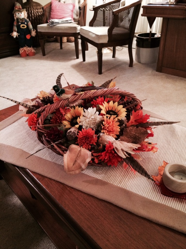 Fall Decorations for a Coffee Table
