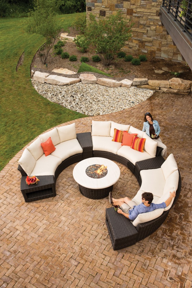 Curved Sectional