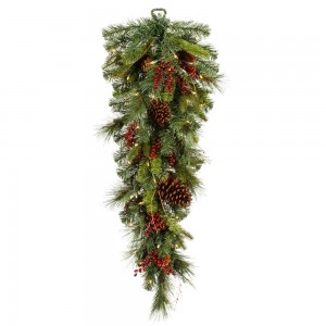 Get the Look: Mixed Pine with Red Berries and Pinecones