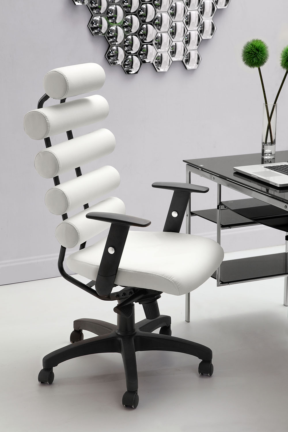 Unico Adjustable Rolling Office Armchair 