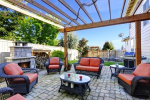 Top Summer Outdoor Decorating Trends (Infographic)