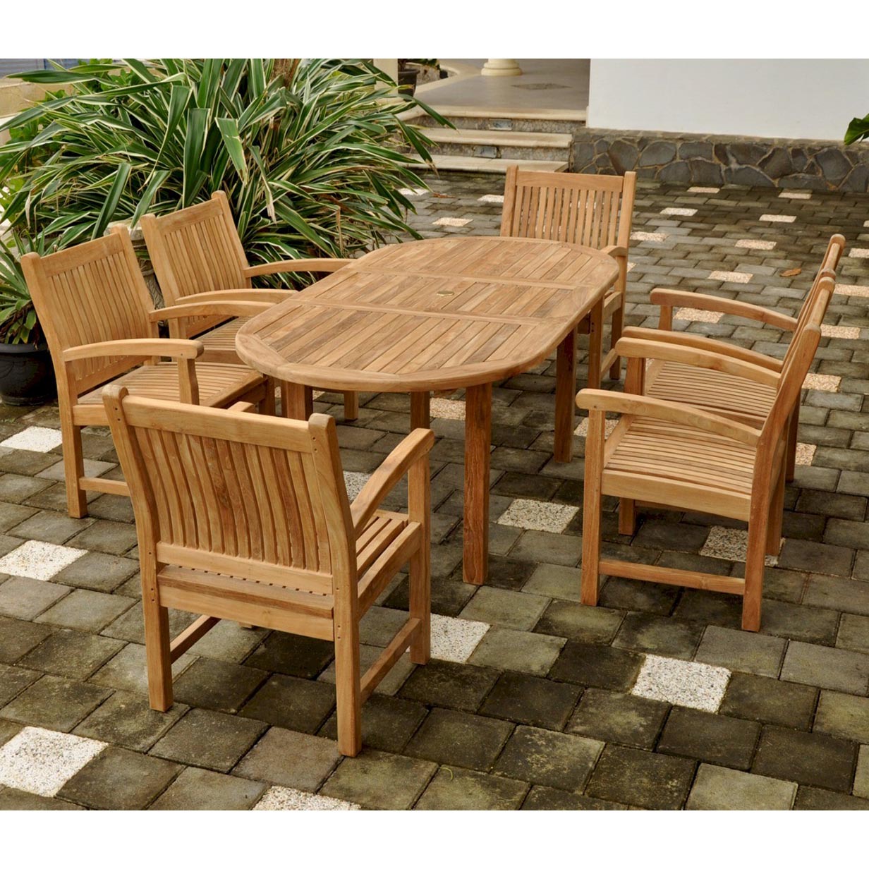 Teak Bahama Oval Table With 6 Sahara Dining Arm Chairs