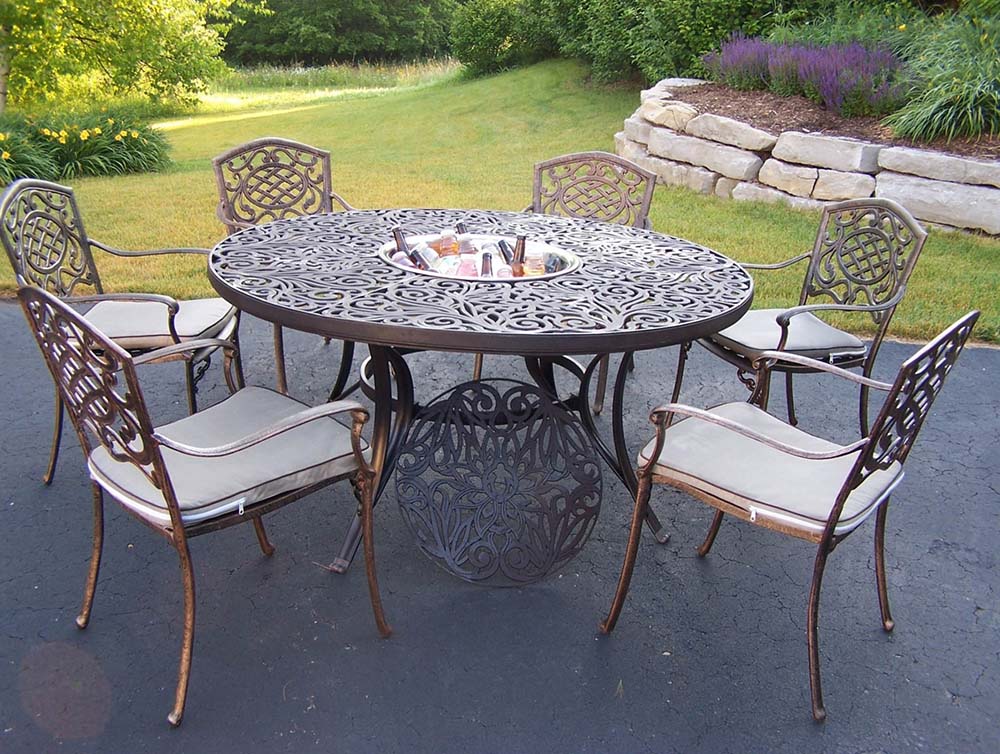 Mississippi inch 8pc Dining Set with Ice Bucket