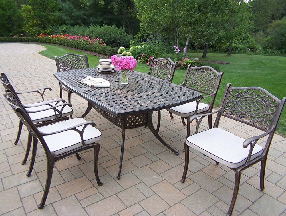 Oxford 7pc Rectangular Table Dining Set W/ Cushions