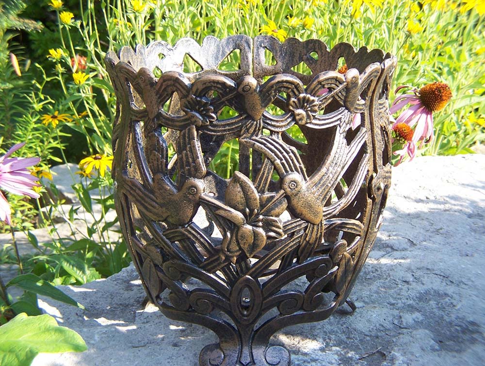 Hummingbird Cast Aluminum 12 Inch Round Flower Pot