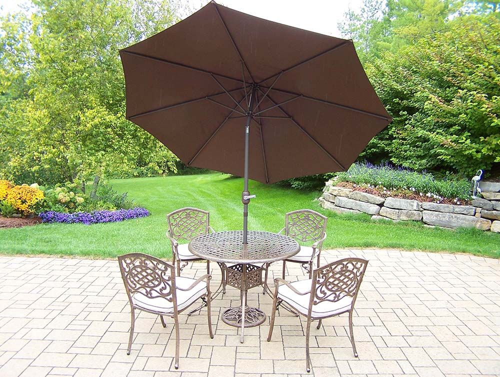 Mississippi 11pc Set: 4 Stackable Chairs, Brown Umbrella