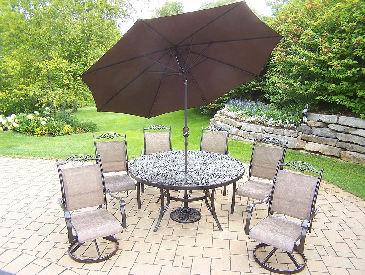 Coffee 9pc Set: Table, 2 Rockers, Umbrella, 4 Chairs