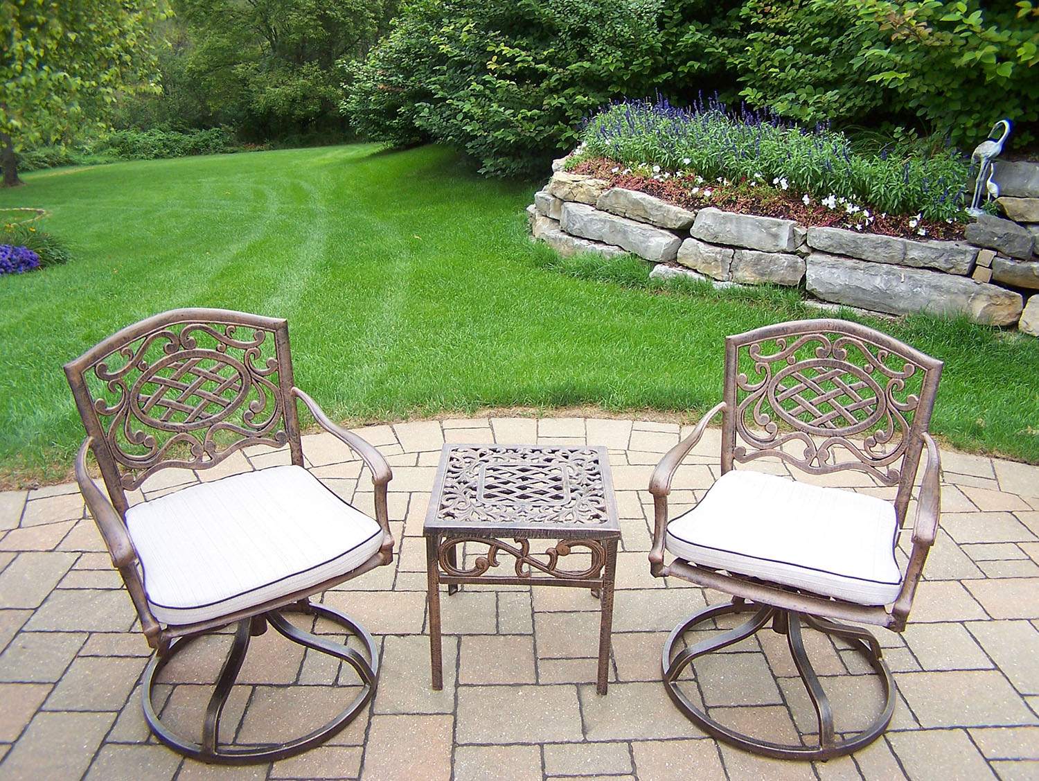 Mississippi Cushion Swivel Rocker 3 pc. Chat Set