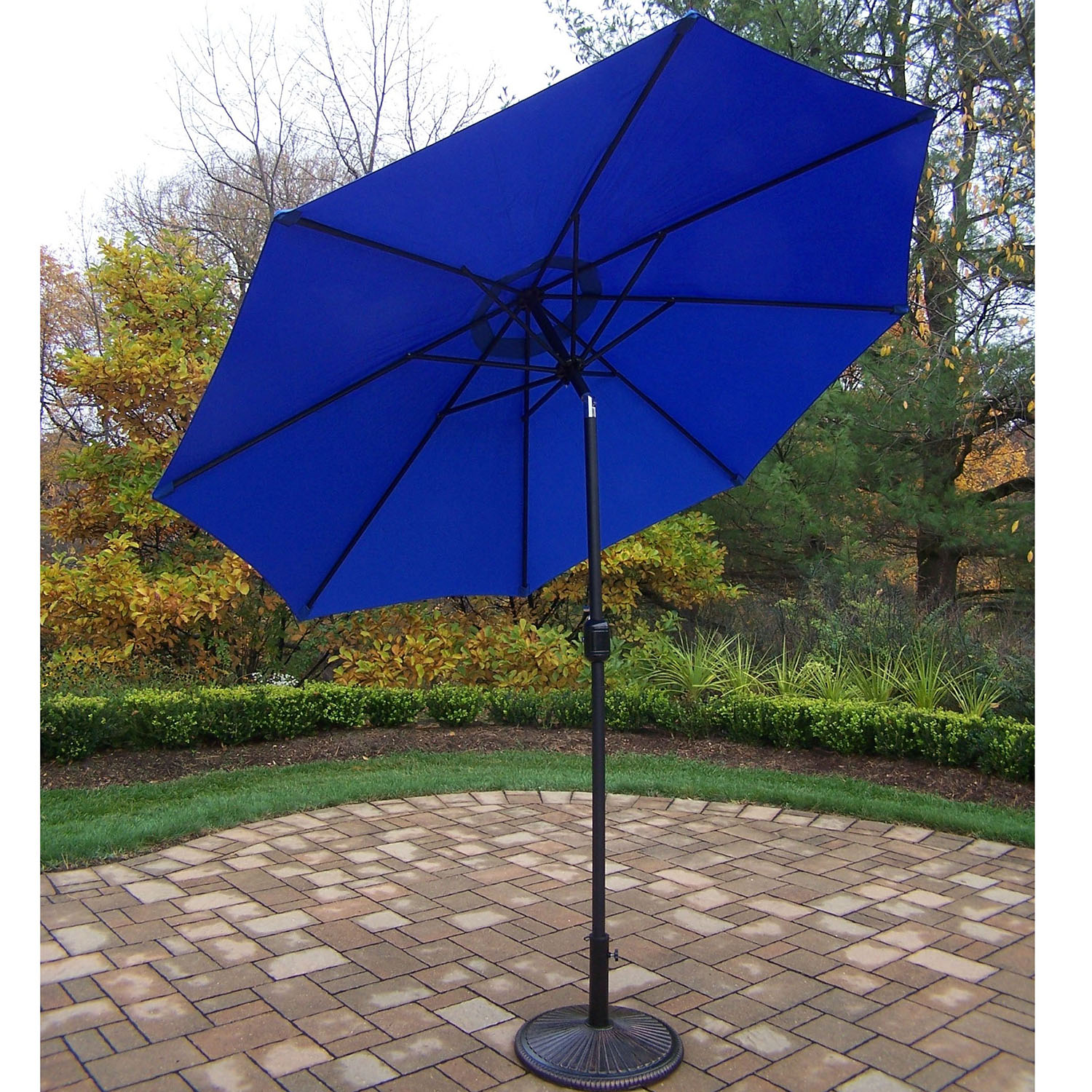 9 Foot Blue Crank/tilt Umbrella Black Pole With Stand